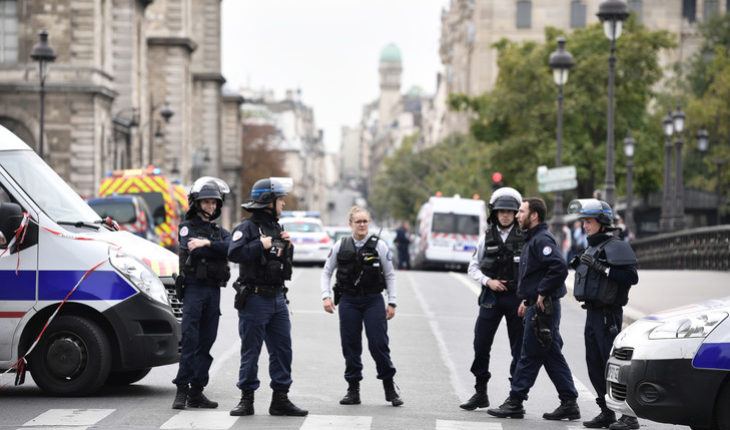 Paris : deux policiers tués à l’arme blanche à la préfecture de police
