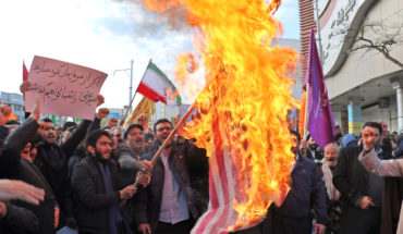 Après plusieurs jours d’émeute , l’Iran annonce la victoire contre un «complot ennemi» Après plusieurs jours d’émeute , l’Iran annonce la victoire contre un «complot ennemi»