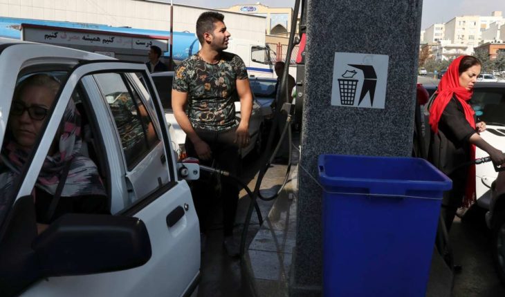 إيران : زيادة في أسعار الوقود و احتجاجات تعم معظم المدن