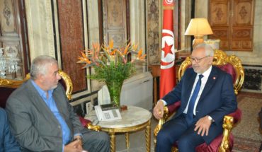 الإخواني عبد المجيد الزار يُحذّر من مَجَاعَةٍ قادمة في تونس الإخواني عبد المجيد الزار يُحذّر من مَجَاعَةٍ قادمة في تونس