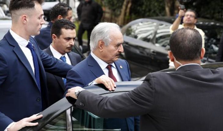 Khalifa Haftar refuse de signer l’accord de cessez-le-feu lors du sommet de Berlin