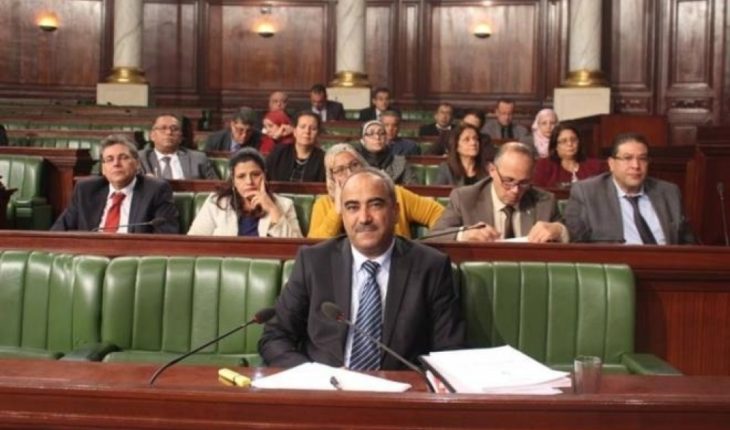Mentir avec précision