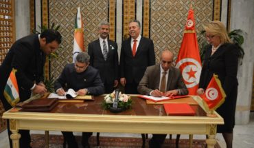 توقيع مذكرة تفاهم بين تونس و الهند لإحداث المركز التونسي الهندي للإبداع في مجال تكنولوجيا المعلومات والاتصال بتونس توقيع مذكرة تفاهم بين تونس و الهند لإحداث المركز التونسي الهندي للإبداع في مجال تكنولوجيا المعلومات والاتصال بتونس