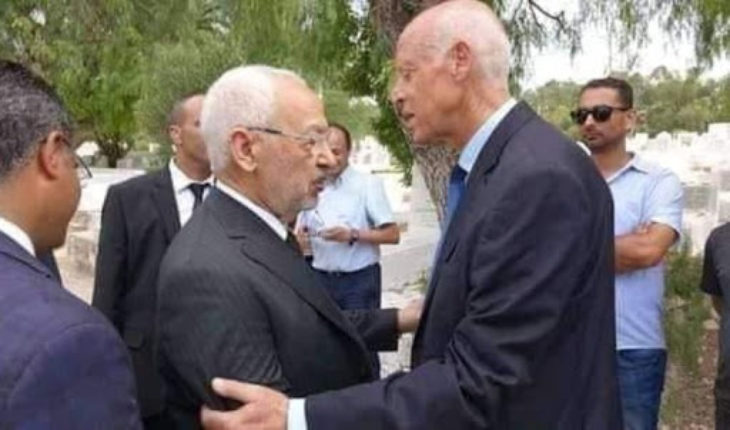 Ghannouchi envoie des roses fanées à Kaïs Saïd l’assurant qu’il a les clés de la maison