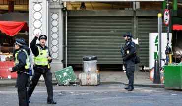 Londres: Un terroriste armé d’une machette abattu après avoir blessé trois personnes Londres: Un terroriste armé d’une machette abattu après avoir blessé trois personnes