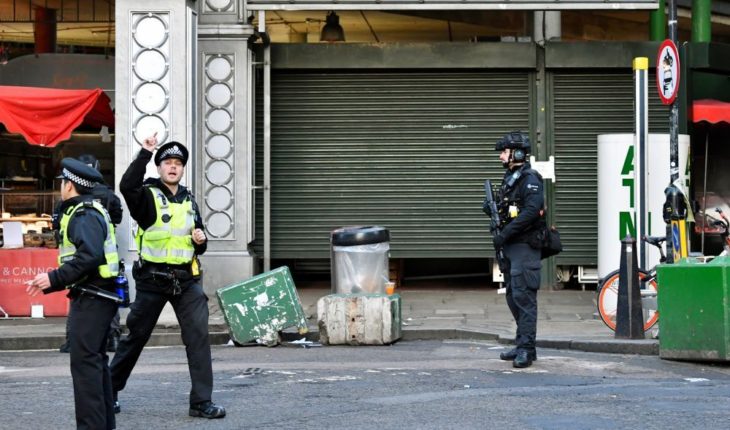 Londres: Un terroriste armé d’une machette abattu après avoir blessé trois personnes