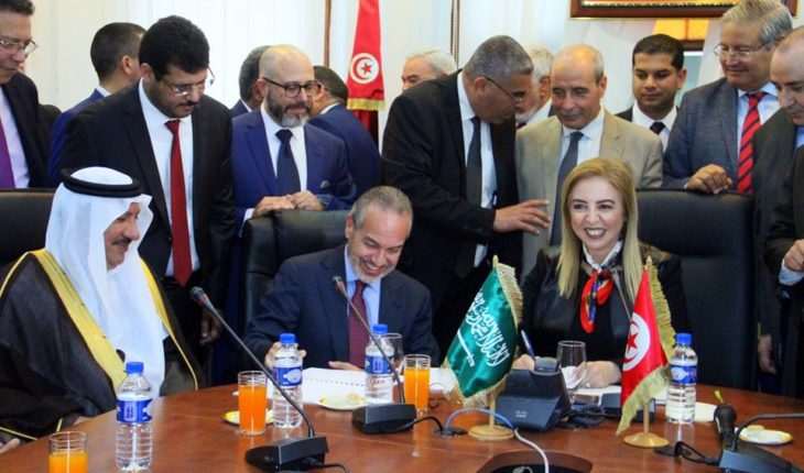 إمضاء عقود الدراسات مع المكاتب الاستشارية السعودية لإنجازمستشفى الملك سلمان بن عبد العزيز بالقيروان ومشاريع صحية أخرى