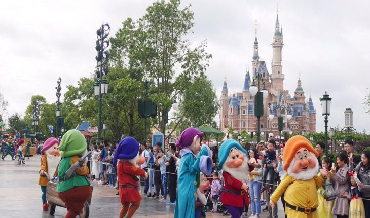 La vie reprend doucement son cours en Chine : Ouverture de Disneyland et autres lieux publics