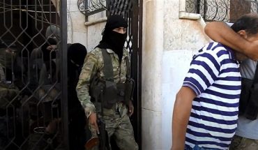 سوريا / الأمم المتحدة تؤكد أن « هيئة تحرير الشام » نفذت إعدامات بحق عدة موقوفين دون حكم قضائي سوريا / الأمم المتحدة تؤكد أن « هيئة تحرير الشام » نفذت إعدامات بحق عدة موقوفين دون حكم قضائي