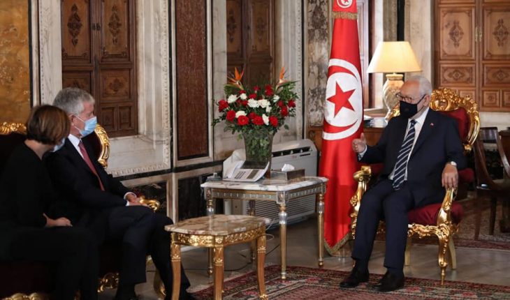 Que cherche le nouvel ambassadeur de France en Tunisie chez Ghannouchi !?
