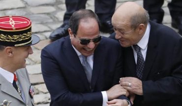 Jean-Yves Le Drian au Caire pour apaiser les esprits Jean-Yves Le Drian au Caire pour apaiser les esprits
