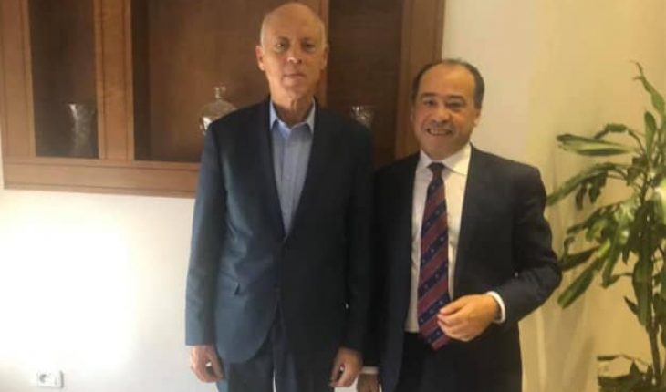 Un ami proche de Kaïs Saïd l’appelle à agir et à dissoudre le parlement