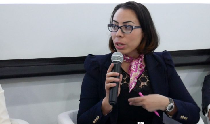 نادية عكاشة ستبَيِّن للتونسيين من الخائن و من المتآمر و من المتحيّل