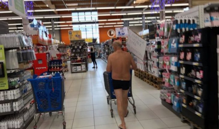 France : Un client fait ses courses dans un supermarché en ne portant que son slip