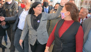 اليوم أرى العائلة الدستورية كالشجرة التي شاخت ثم تشبّبت اليوم أرى العائلة الدستورية كالشجرة التي شاخت ثم تشبّبت