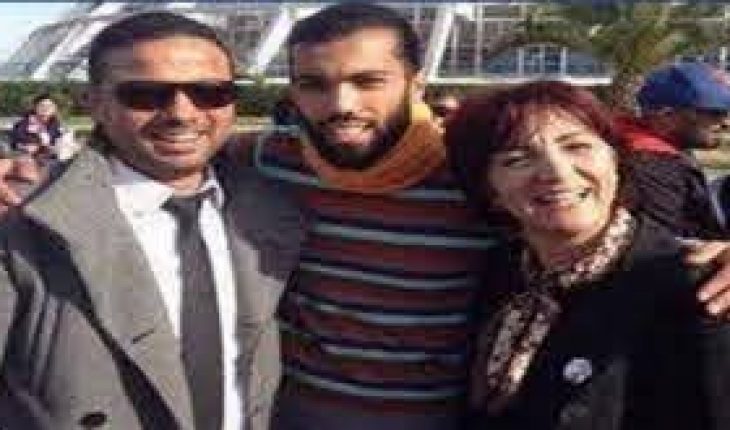 Al3ab m3a el 9erd, iwarrik!…!ألْعَبْ مع القِرْدْ يوَرِّيكْ