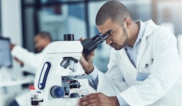 COVID-19 : le variant détecté en Grande Bretagne est de « 50 % à 74 % » plus contagieux COVID-19 : le variant détecté en Grande Bretagne est de « 50 % à 74 % » plus contagieux