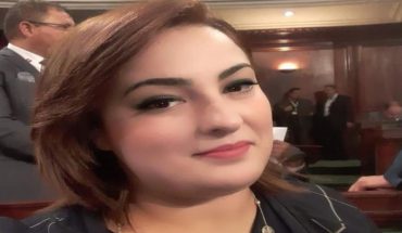 النائبة مريم اللغماني تعلن أنها ستمضي على عريضة سحب الثقة من الإخواني الغنوشي النائبة مريم اللغماني تعلن أنها ستمضي على عريضة سحب الثقة من الإخواني الغنوشي