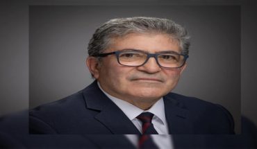 الأميرال كمال العكروت يقول : لا بد من رجال يفصلون بين الدين والدولة يؤمنون بدولة القانون الأميرال كمال العكروت يقول : لا بد من رجال يفصلون بين الدين والدولة يؤمنون بدولة القانون