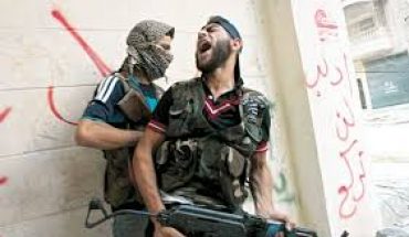 Syrie : Des terroristes du Front al-Nosra attaquent un point de passage de Saraqeb Syrie : Des terroristes du Front al-Nosra attaquent un point de passage de Saraqeb