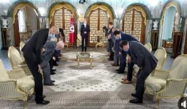 C’est dans cette position que naissent leurs idées de merde C’est dans cette position que naissent leurs idées de merde