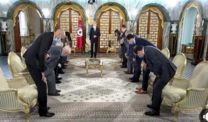 C’est dans cette position que naissent leurs idées de merde