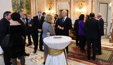 Humour , dit l’ambassadeur Humour , dit l’ambassadeur