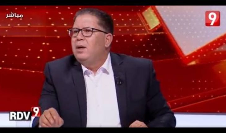 Le demi-journaliste