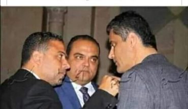 Appréciez la perfidie du regard de Nassfi qui joue au démocrate Appréciez la perfidie du regard de Nassfi qui joue au démocrate