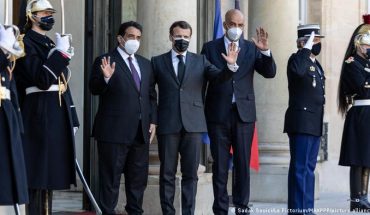 الرئيس الفرنسي يدعو إلى إخراج المقاتلين الأجانب من ليبيا الرئيس الفرنسي يدعو إلى إخراج المقاتلين الأجانب من ليبيا