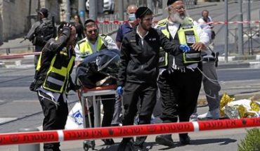 Deux blessés israéliens dans une attaque au couteau à Jérusalem-Est occupée Deux blessés israéliens dans une attaque au couteau à Jérusalem-Est occupée