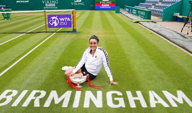 Tennis : En short largement au dessus des genoux, Ons Jabeur remporte le tournoi de Birmingham