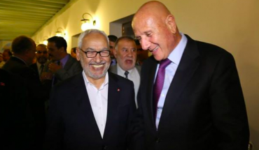 نجيب الشابي وكبار الحومة نجيب الشابي وكبار الحومة