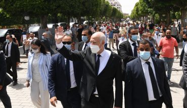تململ وسط «المساندين النقديين» للرئيس وقلق والتقاط أنفاس لدى الخصوم تململ وسط «المساندين النقديين» للرئيس وقلق والتقاط أنفاس لدى الخصوم