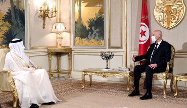 البحرين تساند قرارات قيس سعيد وتقف إلى جانب تونس البحرين تساند قرارات قيس سعيد وتقف إلى جانب تونس