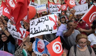 لا غالب ولا مغلوب في حرب الشوارع… سيناريوهات حلّ الأزمة تزداد قتامة لا غالب ولا مغلوب في حرب الشوارع… سيناريوهات حلّ الأزمة تزداد قتامة