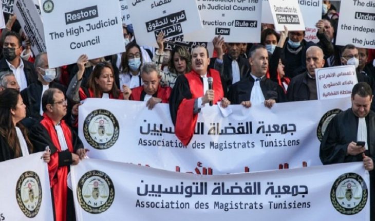 الاتحاد الدولي للنقابات العمالي يؤيد إضراب القضاة ويحتج على هذا العزل التعسفي