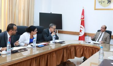 وزير الشؤون الاجتماعية يلتقي وفدا من خبراء البنك الدولي وزير الشؤون الاجتماعية يلتقي وفدا من خبراء البنك الدولي