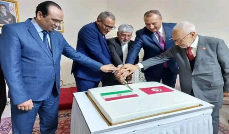 ثَبْتُو مْعَايَا … يد الغنوشي هي اليد العليا