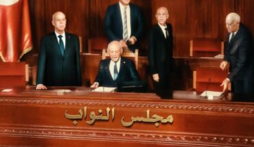 حزب العمال يدعو إلى مقاطعة برلمان قيس سعيد والعمل على إسقاطه حزب العمال يدعو إلى مقاطعة برلمان قيس سعيد والعمل على إسقاطه