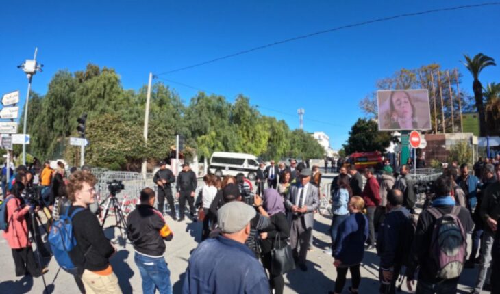 النقابة الوطنية للصحفيين تدين بشدة منع سائل الإعلام من تغطية الجلسة الإفتتاحية لمجلس نواب الشعب
