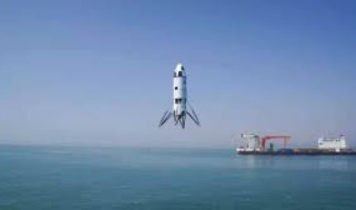 La Chine réussit l’atterrissage vertical d’une fusée en mer