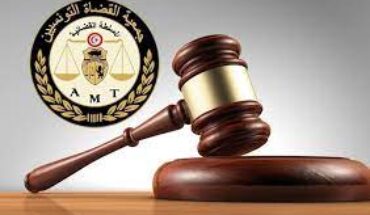 جمعية القضاة تطالب النيابة العمومية بكشف حقيقة الاعتداء الإرهابي الذي جدّ بمدينة جـربـة جمعية القضاة تطالب النيابة العمومية بكشف حقيقة الاعتداء الإرهابي الذي جدّ بمدينة جـربـة