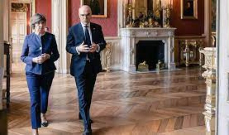 Catherine Colonna rappelle à Nabil Ammar l’attachement de la France aux droits et libertés publiques partout dans le monde.