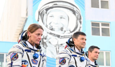 Deux cosmonautes russes et une astronaute américaine décollent de Baïkonour vers l’ISS Deux cosmonautes russes et une astronaute américaine décollent de Baïkonour vers l’ISS