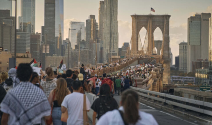 Manifestation massive à New-York contre les bombardements israéliens sur Gaza