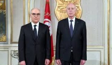 وزير خارجية قيس سعيد يعتبر أن حلّ الدولتين أصبح اليوم شعارا مُفرغا وزير خارجية قيس سعيد يعتبر أن حلّ الدولتين أصبح اليوم شعارا مُفرغا