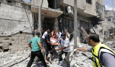 غارة إسرائيلية على مدرستين شمال غزة خلّفت أكثر من 50 شهيدا غارة إسرائيلية على مدرستين شمال غزة خلّفت أكثر من 50 شهيدا