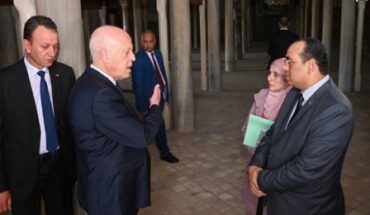 محمد بوغلاب يكشف بالحجة كذب وزير قيس سعيد للشؤون الدينية ويدعو إلى إقالته محمد بوغلاب يكشف بالحجة كذب وزير قيس سعيد للشؤون الدينية ويدعو إلى إقالته