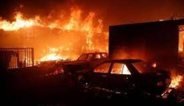 Chili : le bilan humain des incendies monte à 112 morts Chili : le bilan humain des incendies monte à 112 morts